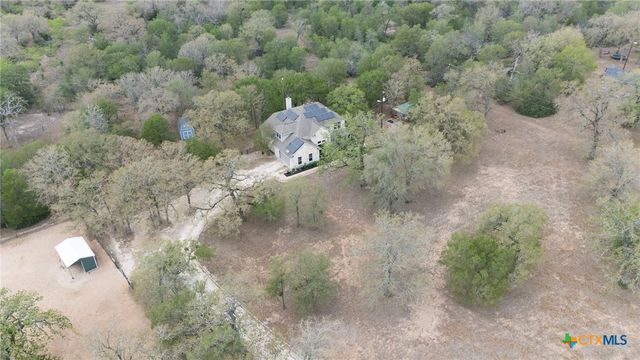 202 The Oaks Boulevard, Elgin, TX 78621