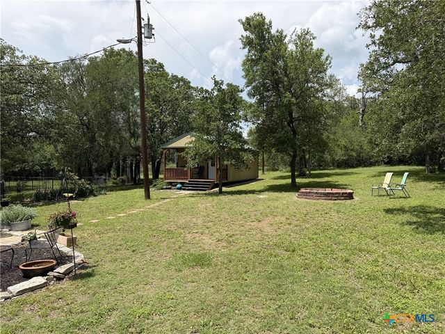 202 The Oaks Boulevard, Elgin, TX 78621