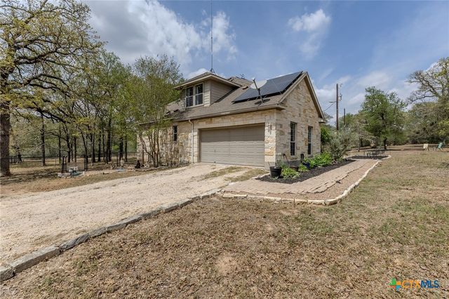 202 The Oaks Boulevard, Elgin, TX 78621