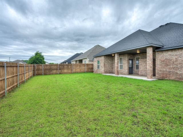 11716 SW 47th Street, Mustang, OK 73064