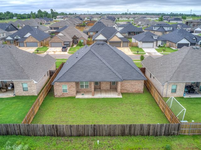 11716 SW 47th Street, Mustang, OK 73064