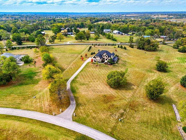 980 Chandamere Way, Nicholasville, KY 40356