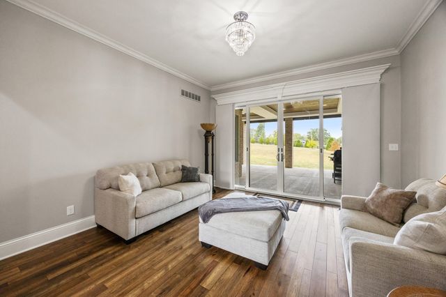 980 Chandamere Way, Nicholasville, KY 40356