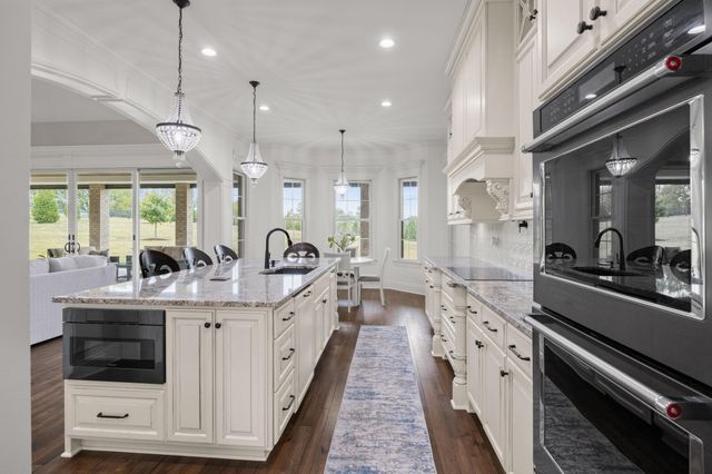 980 Chandamere Way, Nicholasville, KY 40356