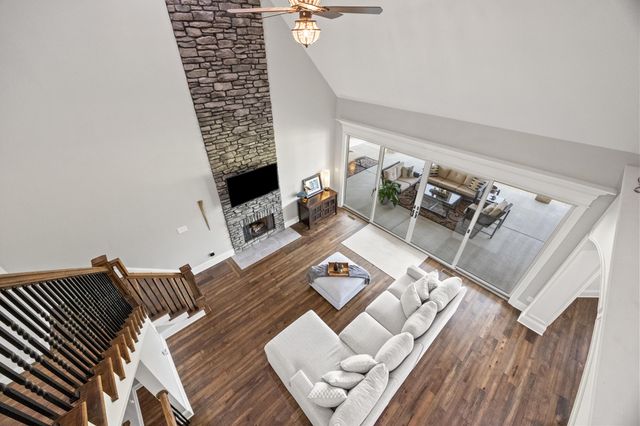 980 Chandamere Way, Nicholasville, KY 40356