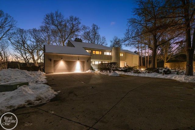 3750 Orion Road, Oakland Twp, MI 48363