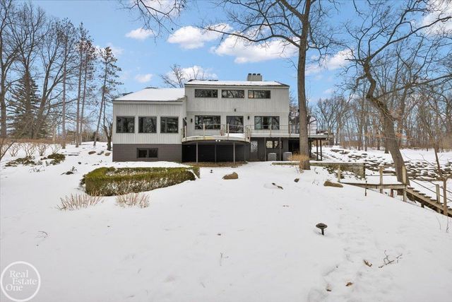 3750 Orion Road, Oakland Twp, MI 48363