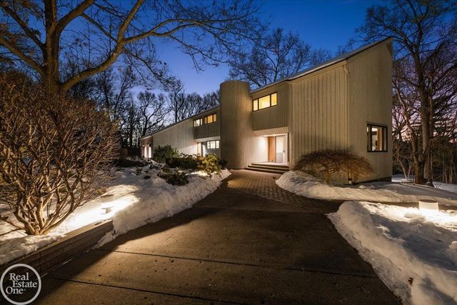 3750 Orion Road, Oakland Twp, MI 48363