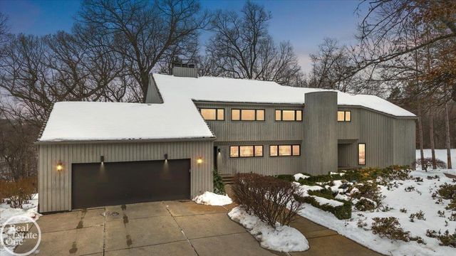 3750 Orion Road, Oakland Twp, MI 48363