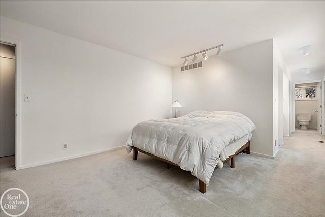 3750 Orion Road, Oakland Twp, MI 48363