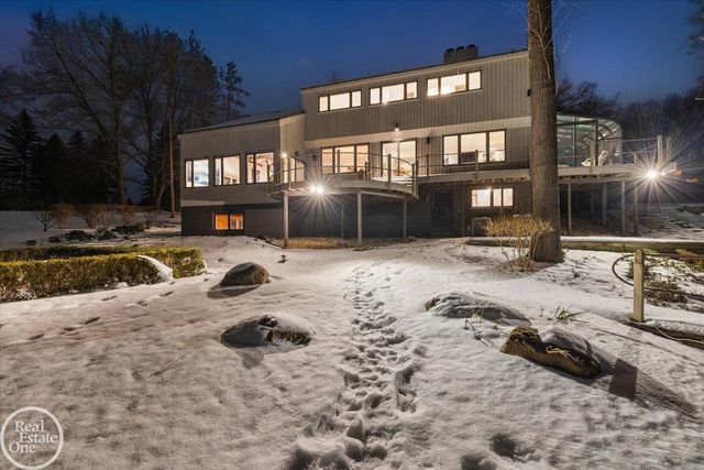 3750 Orion Road, Oakland Twp, MI 48363