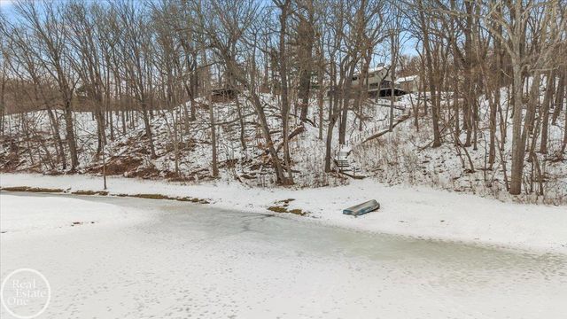 3750 Orion Road, Oakland Twp, MI 48363