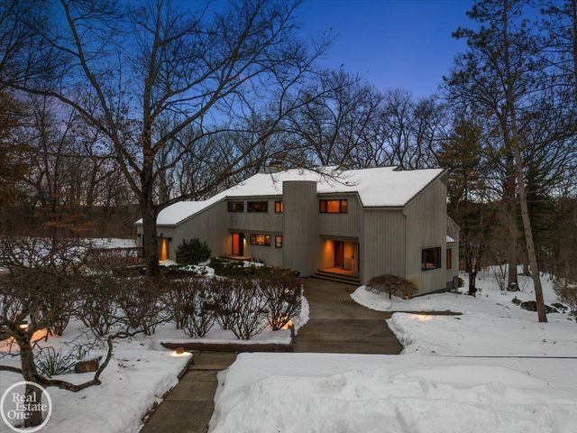 3750 Orion Road, Oakland Twp, MI 48363