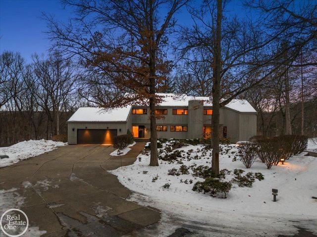 3750 Orion Road, Oakland Twp, MI 48363