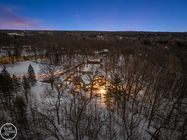 3750 Orion Road, Oakland Twp, MI 48363