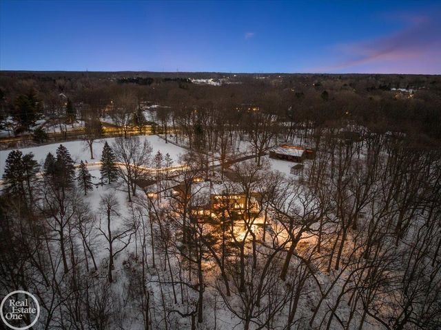 3750 Orion Road, Oakland Twp, MI 48363