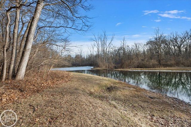 3750 Orion Road, Oakland Twp, MI 48363