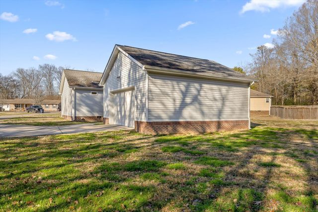 140 Sherry Court, Chickamauga, GA 30707