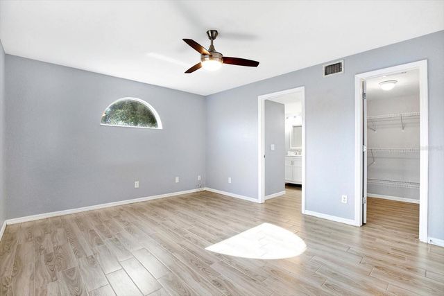 107 47TH AVENUE N, St Petersburg, FL 33703