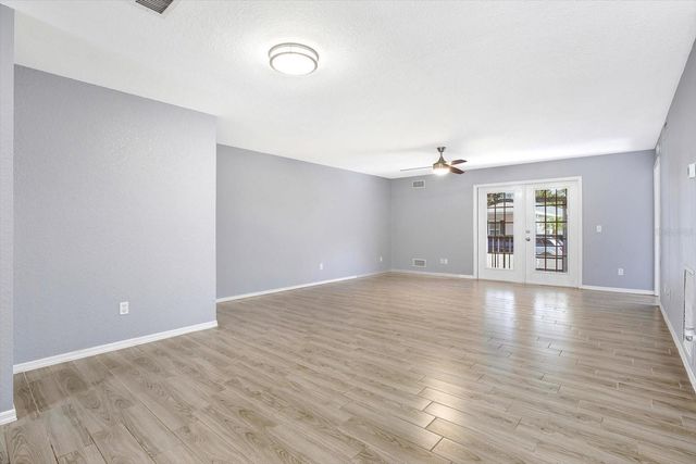 107 47TH AVENUE N, St Petersburg, FL 33703