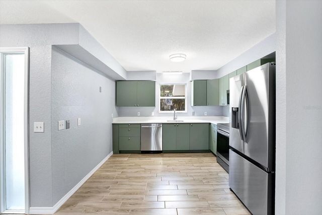 107 47TH AVENUE N, St Petersburg, FL 33703