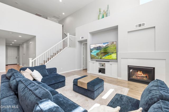 4654 W Vahan, Lancaster, CA 93536