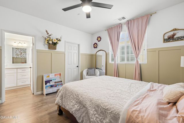 4654 W Vahan, Lancaster, CA 93536
