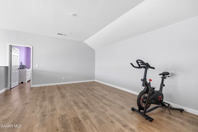 4654 W Vahan, Lancaster, CA 93536