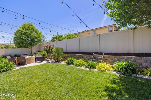 4654 W Vahan, Lancaster, CA 93536