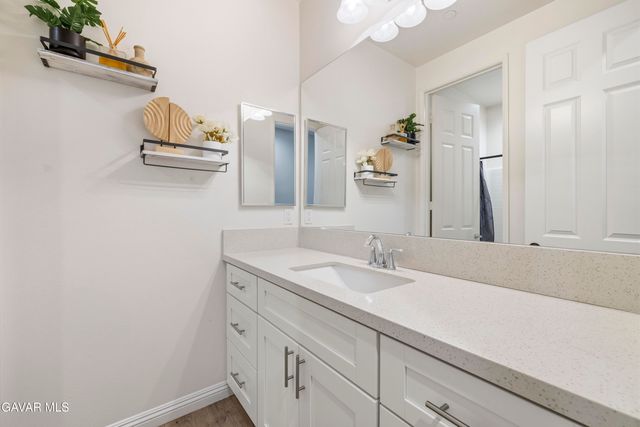 4654 W Vahan, Lancaster, CA 93536