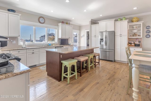 6 Cove Road, Toms River, NJ 08753