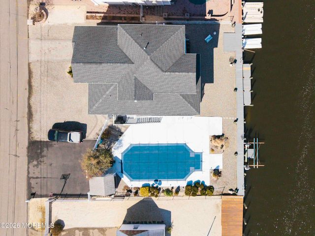 6 Cove Road, Toms River, NJ 08753