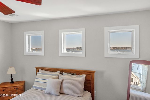 6 Cove Road, Toms River, NJ 08753