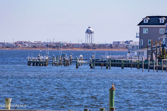 6 Cove Road, Toms River, NJ 08753