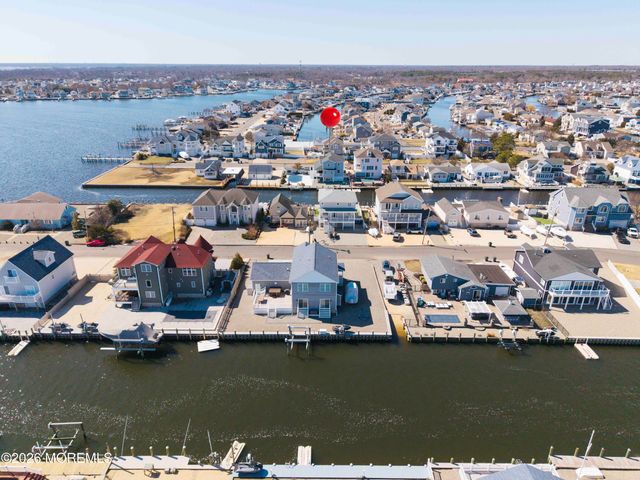 6 Cove Road, Toms River, NJ 08753