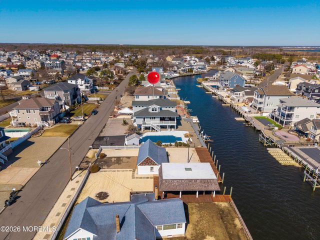 6 Cove Road, Toms River, NJ 08753