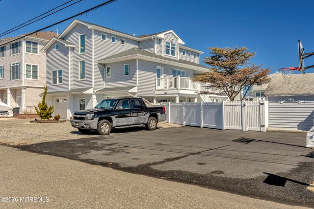6 Cove Road, Toms River, NJ 08753