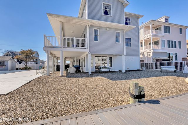 6 Cove Road, Toms River, NJ 08753