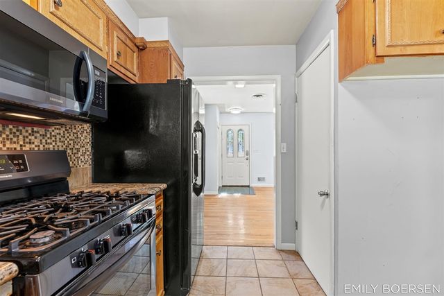 7543 Walnut Avenue, Jenison, MI 49428