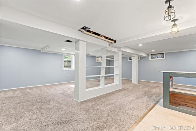 7543 Walnut Avenue, Jenison, MI 49428