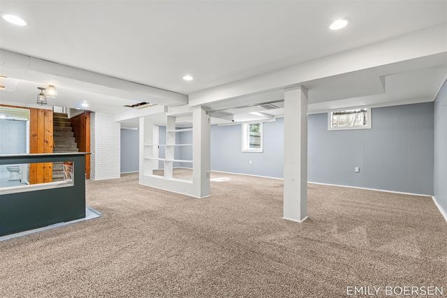 7543 Walnut Avenue, Jenison, MI 49428