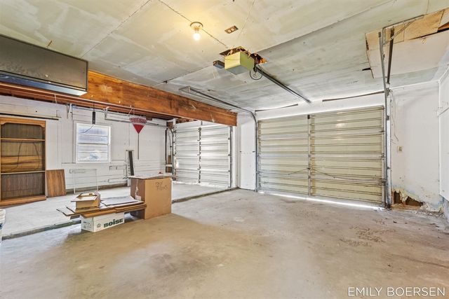 7543 Walnut Avenue, Jenison, MI 49428