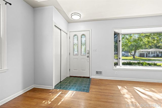 7543 Walnut Avenue, Jenison, MI 49428
