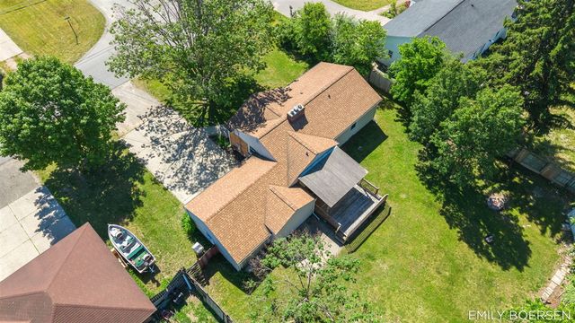 7543 Walnut Avenue, Jenison, MI 49428
