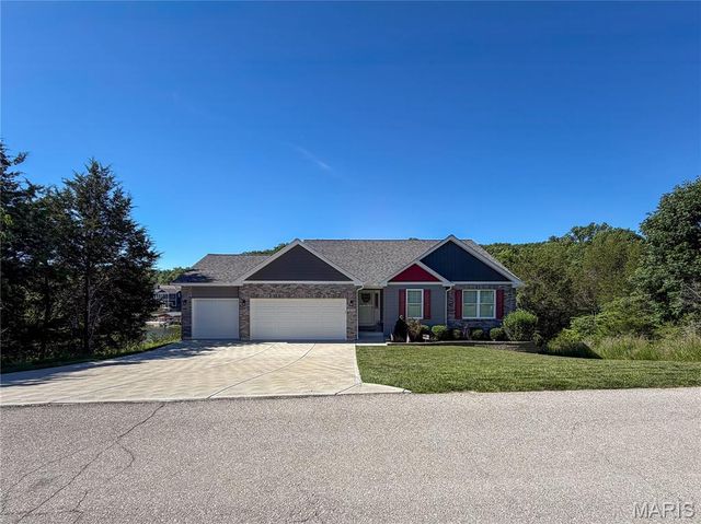 10162 Lake Ridge Drive, Hillsboro, MO 63050