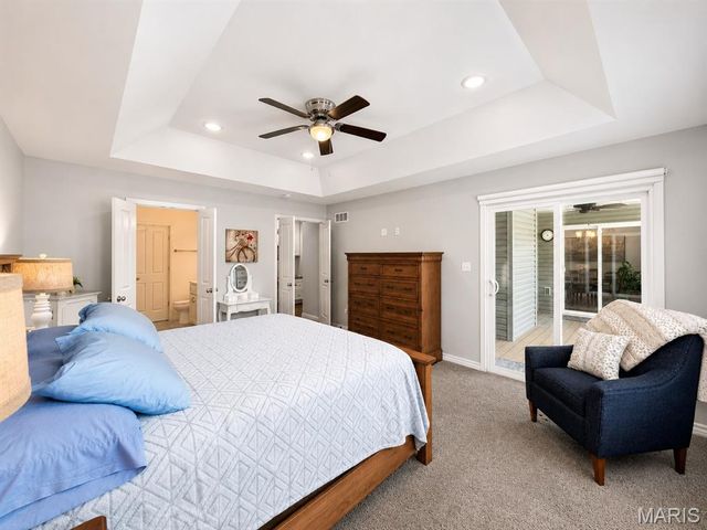 10162 Lake Ridge Drive, Hillsboro, MO 63050