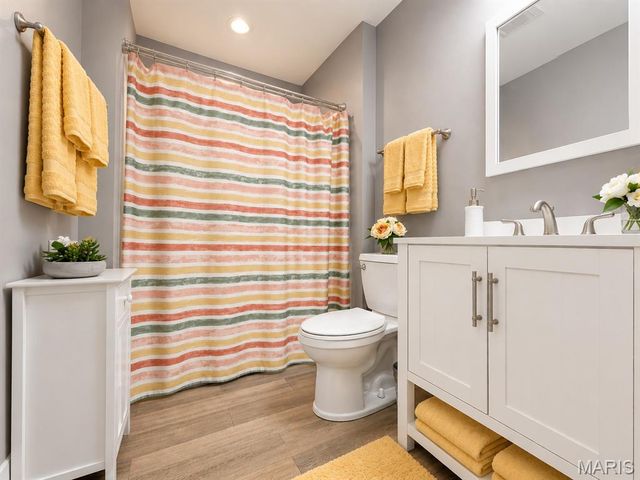 10162 Lake Ridge Drive, Hillsboro, MO 63050