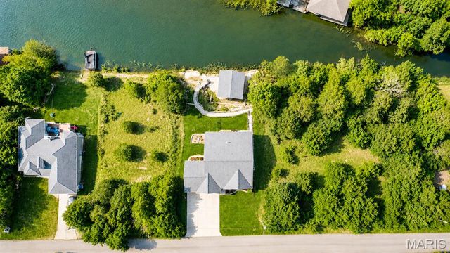 10162 Lake Ridge Drive, Hillsboro, MO 63050