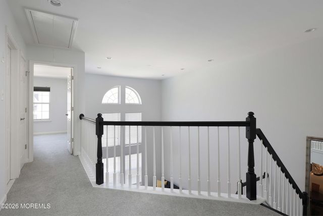 3 Oxford Road 328, Holmdel, NJ 07733