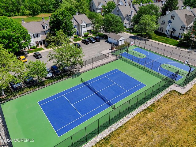 3 Oxford Road 328, Holmdel, NJ 07733